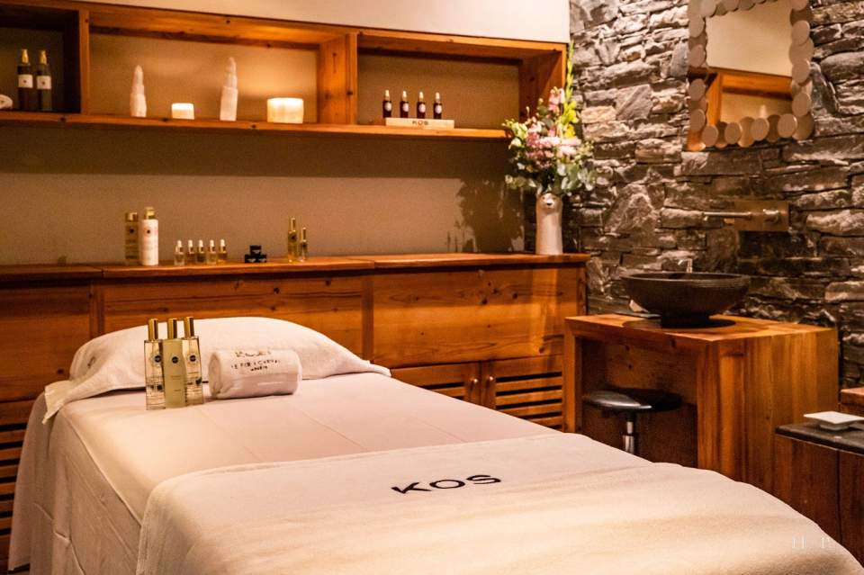 Hôtel Spa Megève · Spa By Kos Paris &amp; Skinceuticals · Le Fer à Cheval